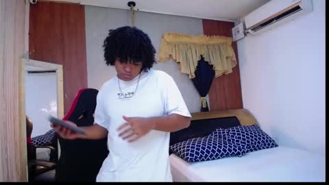 black_king_241 online show from February 13, 2026, 3:46 am