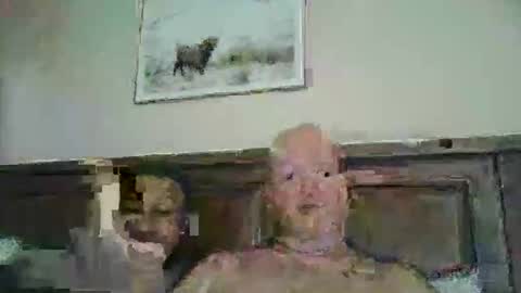 Snapshot of black_n_white4 chatting on December 28, 2024, 12:26 am black_n_white4 online show from December 28, 2024, 12:26 am