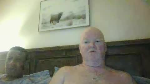 Snapshot of black_n_white4 chatting on January 4, 2025, 1:21 pm black_n_white4 online show from January 4, 2025, 1:21 pm