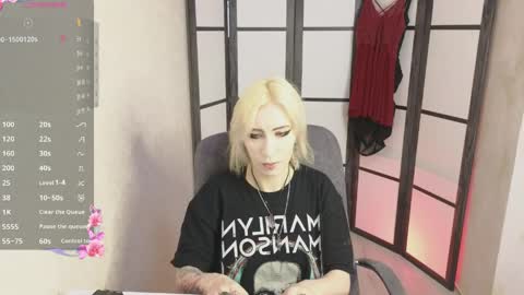 Snapshot of black_orchides chatting on May 18, 2026, 8:20 am Emily online show from May 18, 2026, 8:20 am