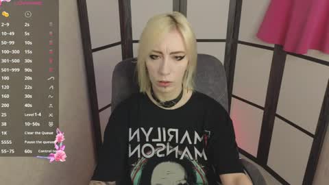 Snapshot of black_orchides chatting on June 9, 2026, 8:26 am Emily online show from June 9, 2026, 8:26 am