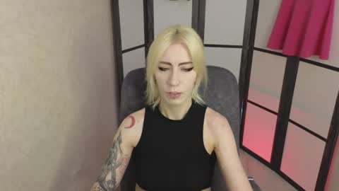 Snapshot of black_orchides chatting on July 7, 2026, 8:29 am Emily online show from July 7, 2026, 8:29 am
