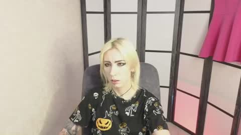 Snapshot of black_orchides chatting on July 15, 2026, 8:30 am Emily online show from July 15, 2026, 8:30 am
