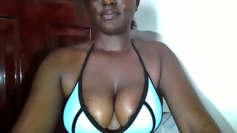 Snapshot of black_paanther chatting on September 28, 2025, 1:27 pm black_paanther online show from September 28, 2025, 1:27 pm