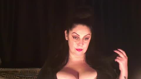 Sarah online show from March 8, 2026, 4:33 pm