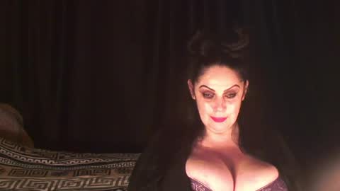 Snapshot of black_pearls chatting on May 29, 2026, 9:35 pm Sarah online show from May 29, 2026, 9:35 pm