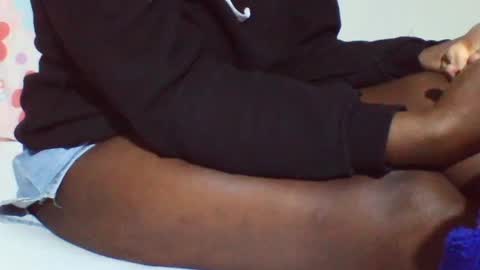 Snapshot of black_queen9 chatting on July 15, 2026, 5:18 pm noel online show from July 15, 2026, 5:18 pm