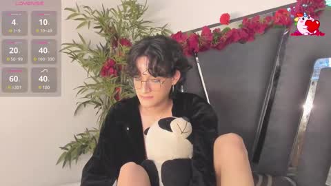 B L A C K  R O S E  online show from March 2, 2025, 2:43 pm