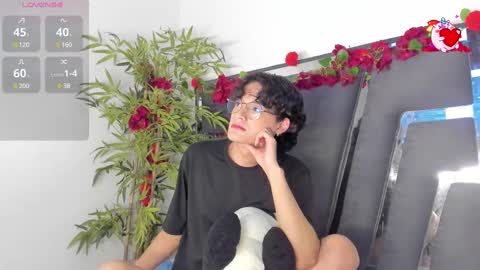 B L A C K  R O S E  online show from March 7, 2025, 2:34 pm