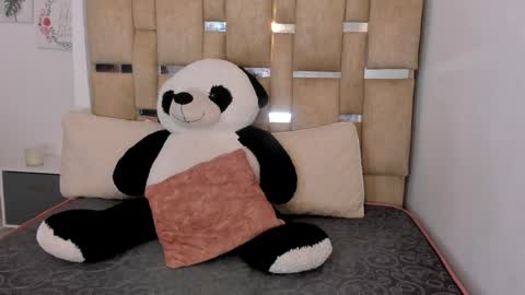 Snapshot of black_rose02 chatting on June 1, 2026, 11:34 am B L A C K R O S E online show from June 1, 2026, 11:34 am