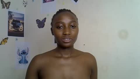 Snapshot of black_rosey chatting on February 9, 2026, 7:45 am veraa online show from February 9, 2026, 7:45 am