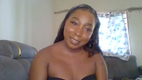 Dee online show from June 13, 2026, 11:30 am