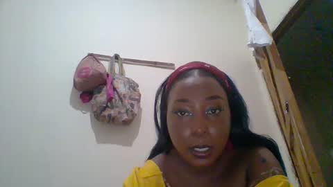 Dee online show from June 16, 2026, 7:11 am