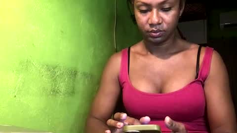 Snapshot of blackasiancockts chatting on November 18, 2025, 7:02 am Crystal online show from November 18, 2025, 7:02 am