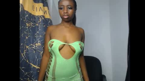 lela online show from April 25, 2026, 6:05 pm