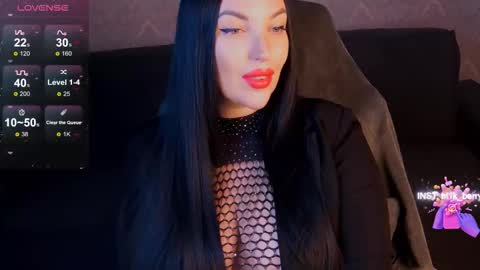 blackberry_star online show from December 14, 2025, 7:03 am