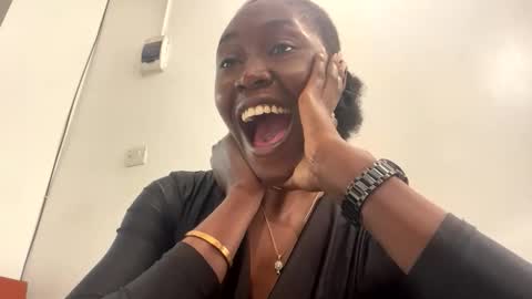 blackfairy01 online show from December 18, 2025, 10:10 am