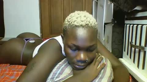 blackmarvel02 online show from February 11, 2026, 2:05 am