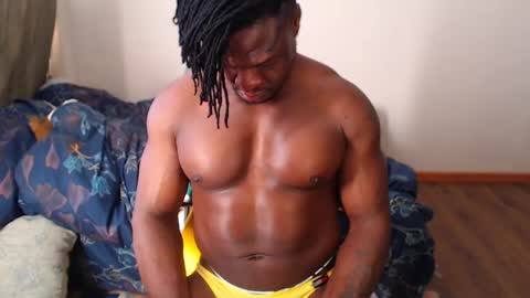 Snapshot of blackmusclegym chatting on February 20, 2025, 10:59 am blackmusclegym online show from February 20, 2025, 10:59 am