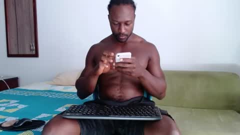 Twtter 1MikeBeckford            Onlyfns beckfordmike online show from July 1, 2026, 2:07 pm
