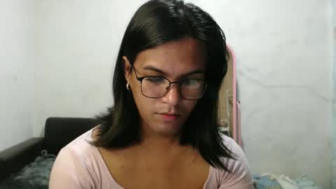 Ellez online show from January 16, 2025, 8:36 pm