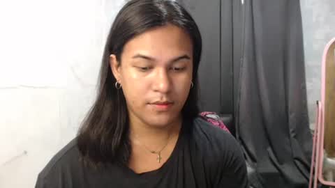 Ellez online show from November 8, 2025, 10:19 pm