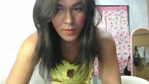 Ellez online show from February 20, 2026, 6:52 pm