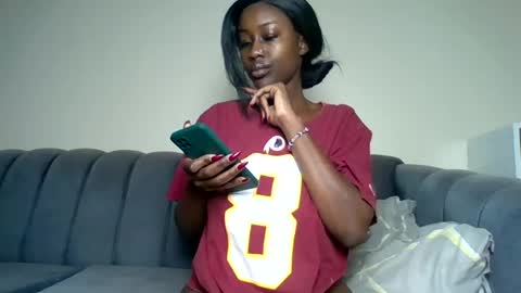 Snapshot of blackprincess25 chatting on July 19, 2026, 9:02 am Lorraine online show from July 19, 2026, 9:02 am