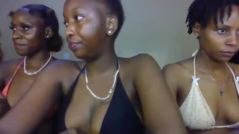 blackqueen2030 online show from April 27, 2026, 4:16 pm
