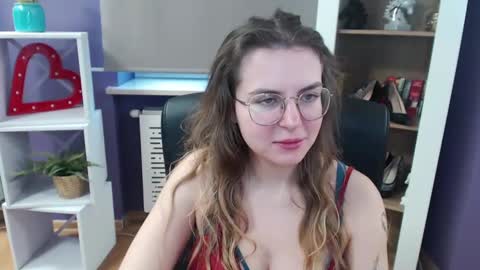 Z O E Y online show from February 27, 2025, 8:50 am