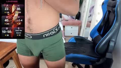 Snapshot of blacksex_boy chatting on January 27, 2025, 8:17 pm Marlon online show from January 27, 2025, 8:17 pm