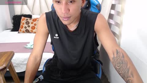 Snapshot of blacksex_boy chatting on February 19, 2025, 7:05 pm Marlon online show from February 19, 2025, 7:05 pm