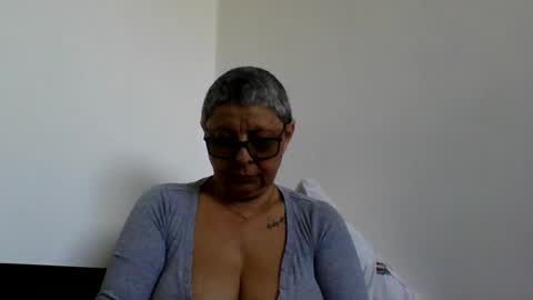 Snapshot of blackwidow05 chatting on April 25, 2026, 12:41 pm Black Widow online show from April 25, 2026, 12:41 pm