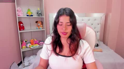 Snapshot of blaiir_moon chatting on December 16, 2025, 9:31 pm blaiir_moon online show from December 16, 2025, 9:31 pm