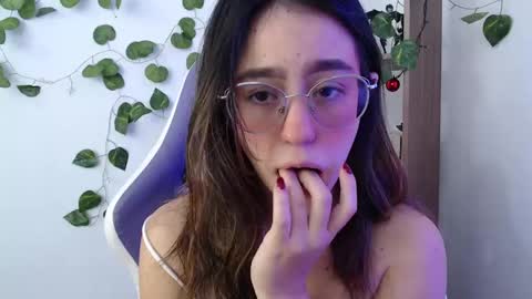   online show from March 7, 2025, 1:07 pm