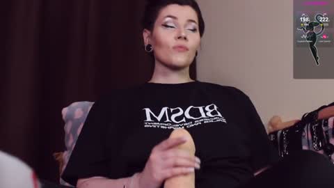 Snapshot of blake_luna chatting on February 8, 2025, 7:05 pm Britney online show from February 8, 2025, 7:05 pm