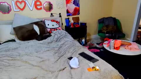 Blakely Morningstar   online show from February 26, 2026, 12:42 am