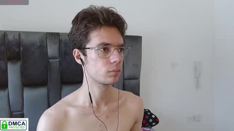 Snapshot of blakeshatter chatting on November 23, 2025, 4:29 pm blakeshatter online show from November 23, 2025, 4:29 pm