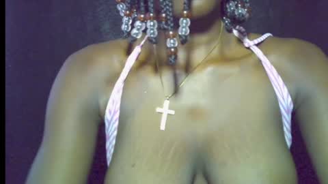 nikky00 online show from April 27, 2026, 9:51 am