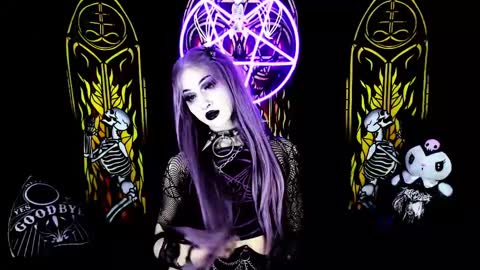 Snapshot of blasphemiangxrl chatting on February 21, 2025, 8:51 am online show from February 21, 2025, 8:51 am