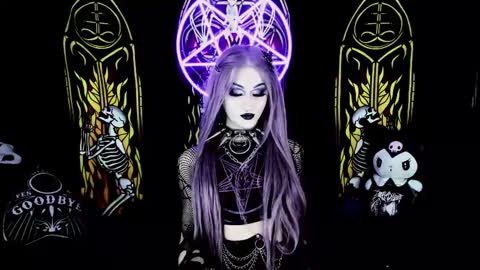 Snapshot of blasphemiangxrl chatting on February 21, 2025, 2:48 pm online show from February 21, 2025, 2:48 pm