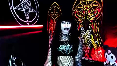 Snapshot of blasphemiangxrl chatting on September 28, 2025, 11:21 pm online show from September 28, 2025, 11:21 pm