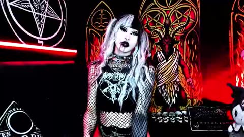 Snapshot of blasphemiangxrl chatting on September 30, 2025, 10:42 am online show from September 30, 2025, 10:42 am