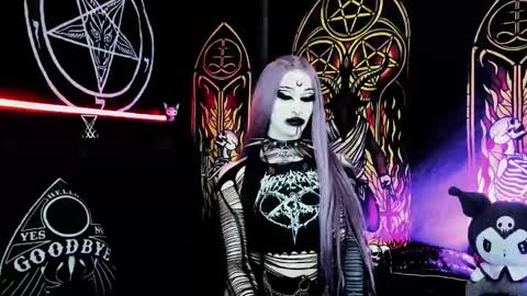 Snapshot of blasphemiangxrl chatting on October 17, 2025, 1:57 pm online show from October 17, 2025, 1:57 pm