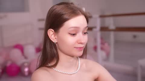  SHEILA  online show from October 25, 2025, 7:52 pm