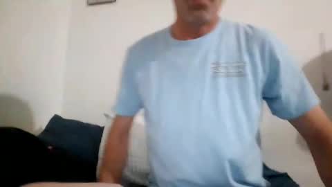 Banana boy blinky online show from December 25, 2024, 2:23 pm