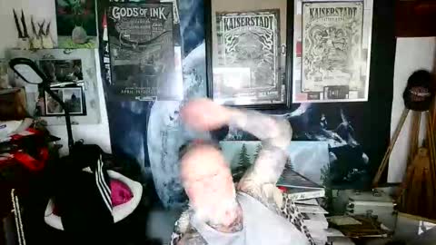 blindsurfer780299 online show from December 2, 2025, 11:37 am