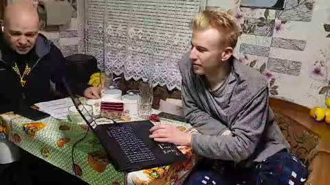 blond_boy69 online show from April 15, 2026, 6:59 pm