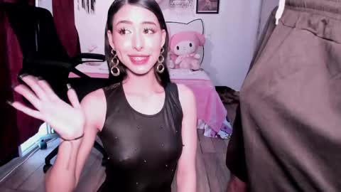  Blonde and Sam  online show from May 5, 2026, 12:13 pm
