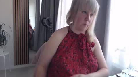 Nicole online show from May 23, 2026, 5:28 pm